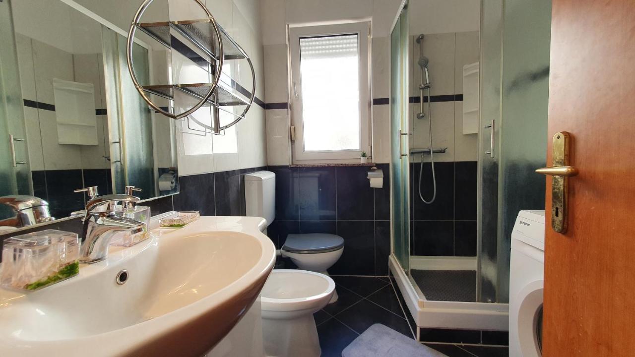 Apartman Istria 4 You Apartment Pula Exterior photo